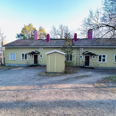 10 Single House Near Meyer * トゥルク