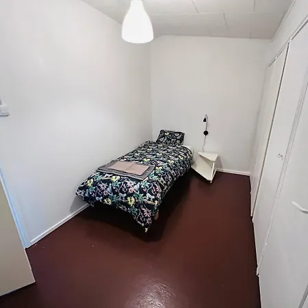 10 Single House Near Meyer Apartment