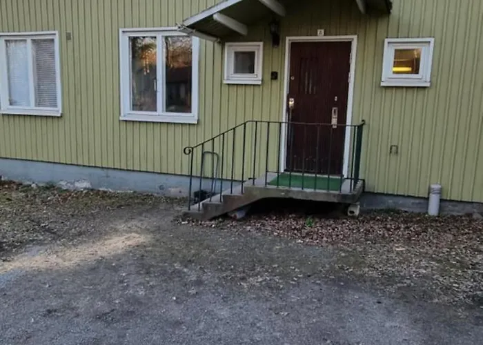 10 Single House Near Meyer