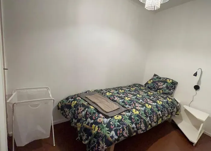 10 Single House Near Meyer Huoneisto *