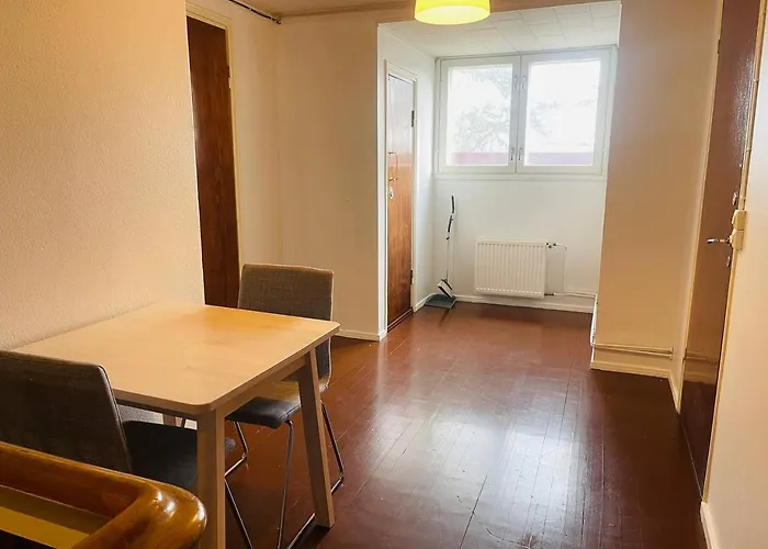 10 Single House Near Meyer Huoneisto *