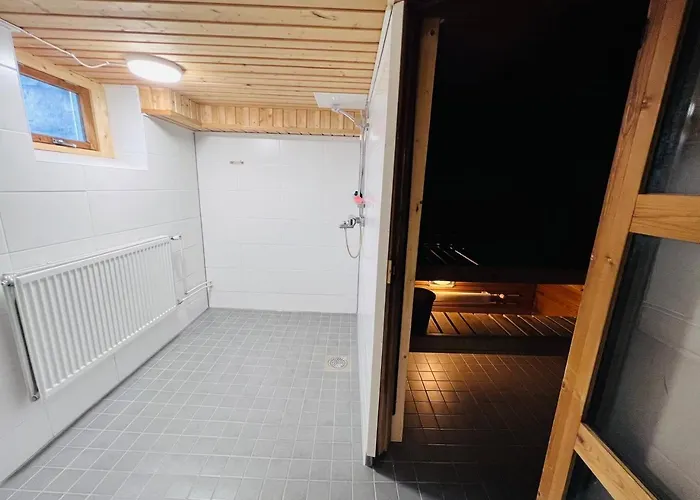 Huoneisto 10 Single House Near Meyer